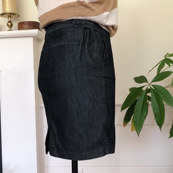Gap Dark Jean Pencil Skirt Size 2 Dark Wash Denim Career Casual - Picture 3 of 9